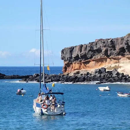 Modern In Adeje, 65 Sqm, Year-round Pool Apartment Costa Adeje (Tenerife)