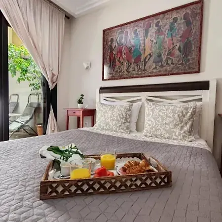 Apartment Modern In Adeje, 65 Sqm, Year-round Pool