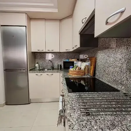 Modern In Adeje, 65 Sqm, Year-round Pool Appartamento *