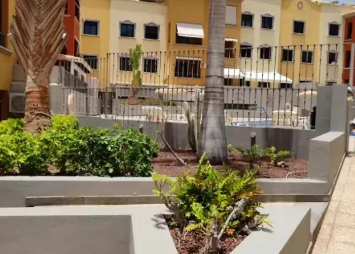 Modern In Adeje, 65 Sqm, Year-round Pool דירה *